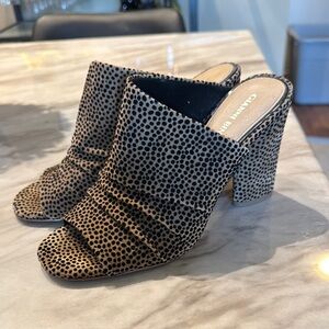 Gianni Bini Tan and Black Mules with Open Back